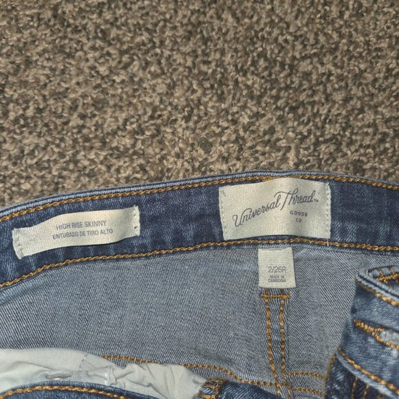 Universal Thread Jeans - Picture 2 of 3